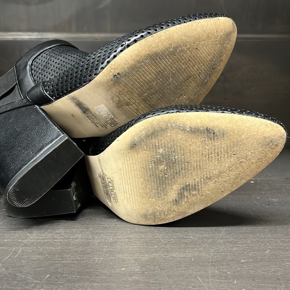 Beautiful black Guess leather open back booties. - Picture 6 of 6